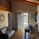A Deux Pas De La Avec Balcon-terrasse - Fr-1-336-112