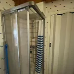 A Deux Pas De La Avec Balcon-terrasse - Fr-1-336-112 بيت للعطل *