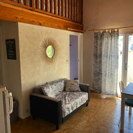 A Deux Pas De La Avec Balcon-terrasse - Fr-1-336-112 בית נופש