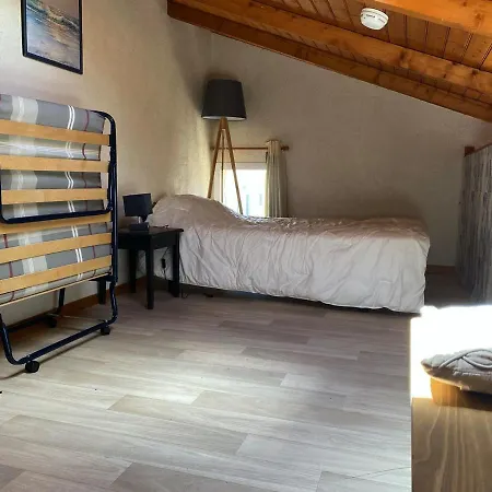 A Deux Pas De La Avec Balcon-terrasse - Fr-1-336-112 * Jard-sur-Mer