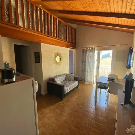 à Deux Pas De La Avec Balcon-terrasse - Fr-1-336-112 Jard-sur-Mer