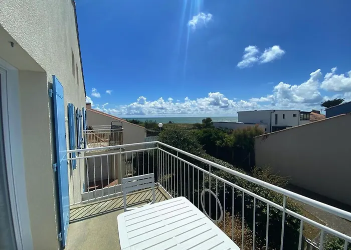 Vakantiehuis A Deux Pas De La Avec Balcon-terrasse - Fr-1-336-112 Jard-sur-Mer