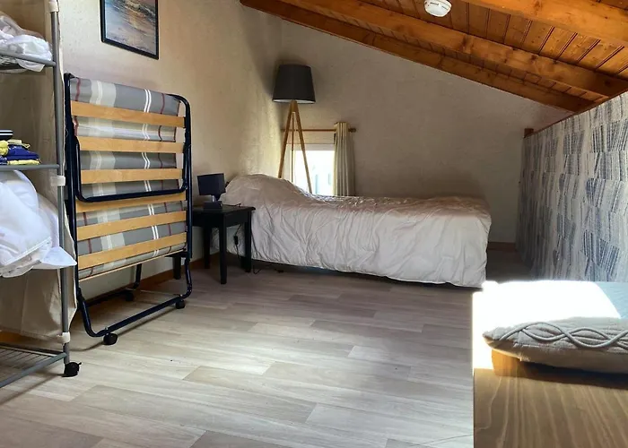 A Deux Pas De La Avec Balcon-terrasse - Fr-1-336-112 * Jard-sur-Mer